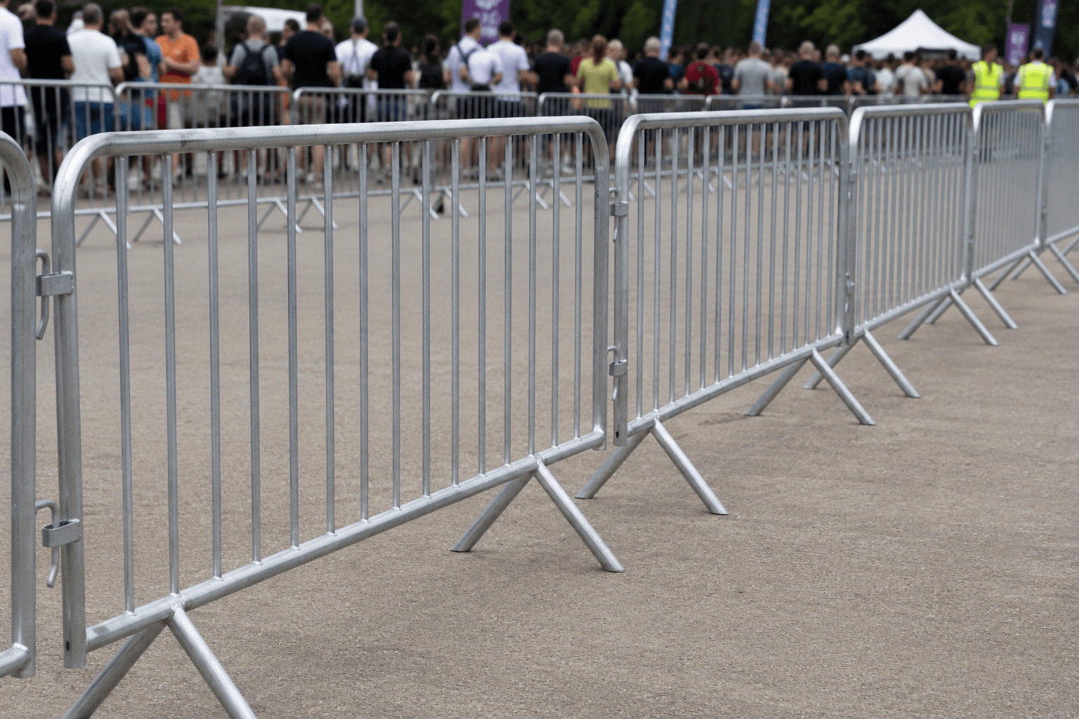 Crowd control fencing